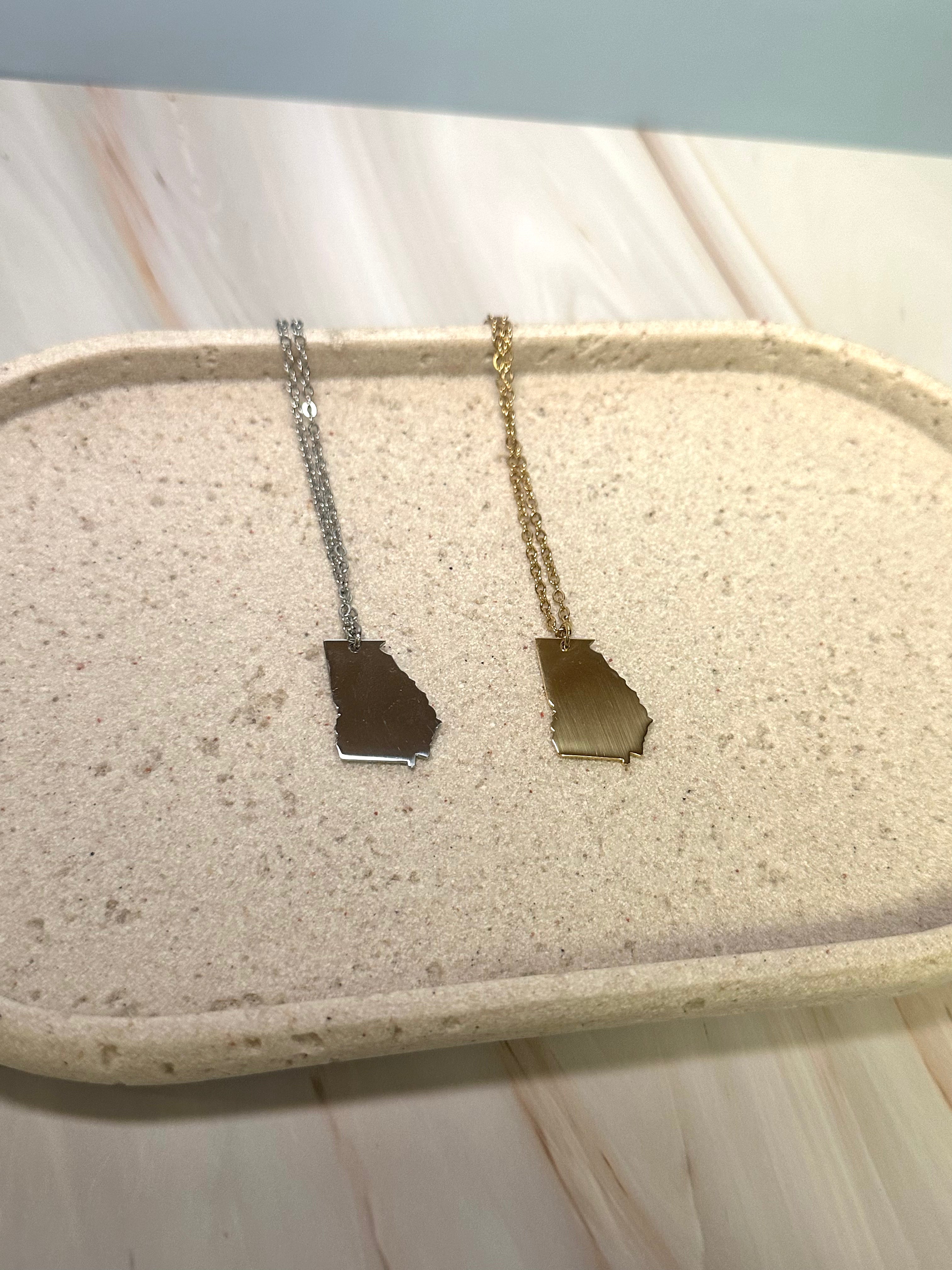 Georgia Pendant Necklace