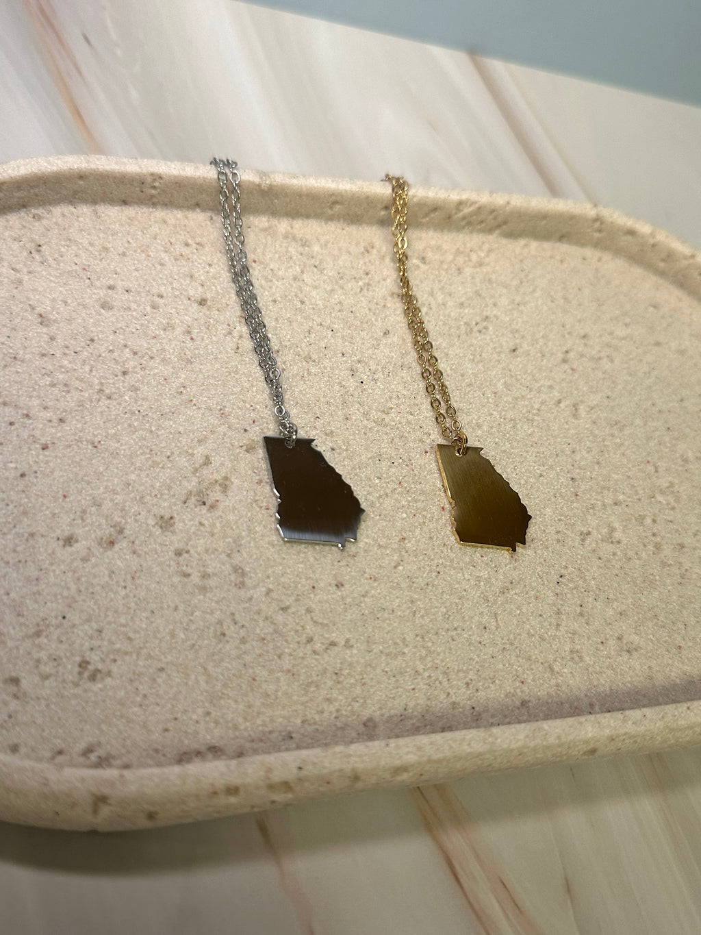 Georgia Pendant Necklace
